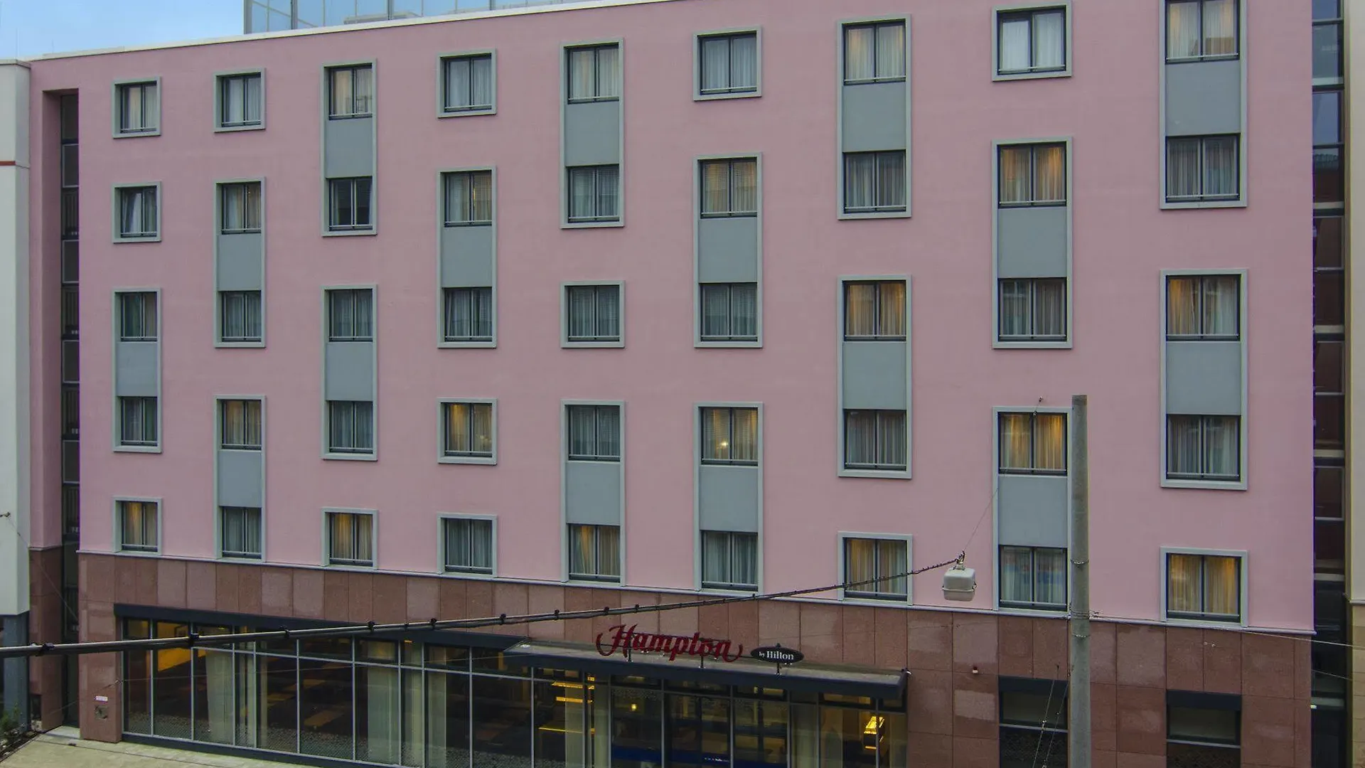 Hampton by Hilton Nürnberg City Center 3*, Núremberg Alemania